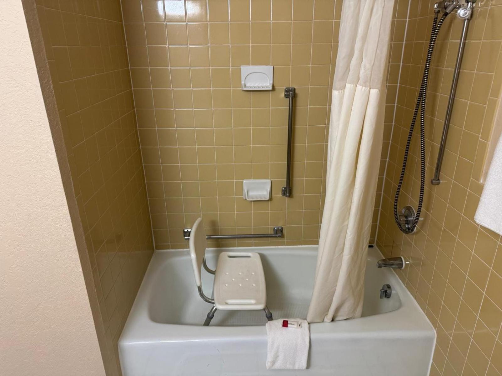 Oyo Hotel Harriman Near I-40 外观 照片